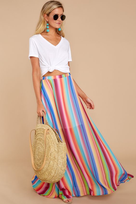 High waisted maxi skirt makes the body more sexy and attractive