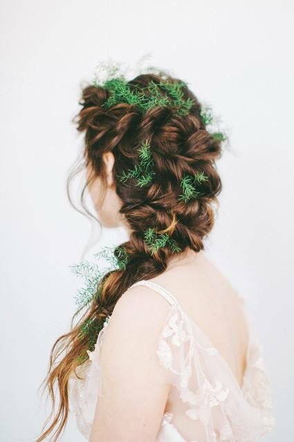 weaving hairstyles with flowers will look more perfect and more individual