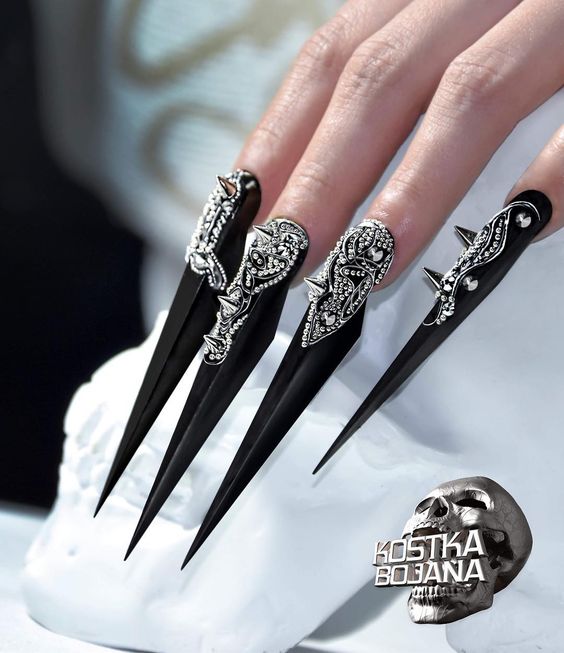 Long pointed nails; Extra long nails; Nail art; Long nail art; Sharp nails