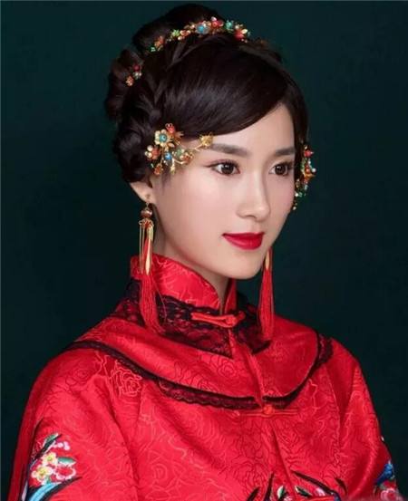 Chinese Bride; Hair Style; Matching; Hair Accessories; Tradition Hair Style; Ancient Hair Style; Weddings Hair Style; Red Hair Style; Accessories