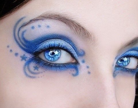 Eye Makeup ;  Colorful ; Bright Makeup ; Crazy Makeup ; Eyeshadows ; Avant Garde ; Peacocks ; Sparkle ; Inspiration;  Beautiful