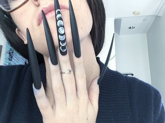 Long pointed nails; Extra long nails; Nail art; Long nail art; Sharp nails