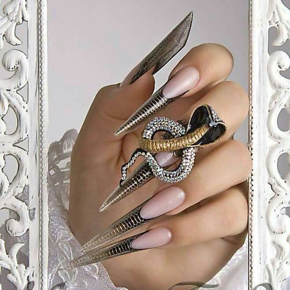 Long pointed nails; Extra long nails; Nail art; Long nail art; Sharp nails