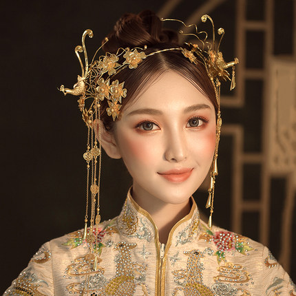 Chinese Bride; Hair Style; Matching; Hair Accessories; Tradition Hair Style; Ancient Hair Style; Weddings Hair Style; Red Hair Style; Accessories