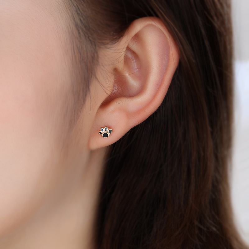 simple stud earrings; stud earrings; cute stud earrings; crystal studs; flower studs