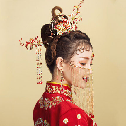 Chinese Bride; Hair Style; Matching; Hair Accessories; Tradition Hair Style; Ancient Hair Style; Weddings Hair Style; Red Hair Style; Accessories