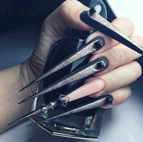 Long pointed nails; Extra long nails; Nail art; Long nail art; Sharp nails