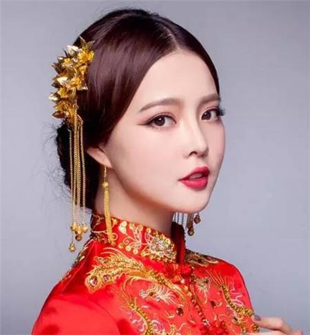 Chinese Bride; Hair Style; Matching; Hair Accessories; Tradition Hair Style; Ancient Hair Style; Weddings Hair Style; Red Hair Style; Accessories