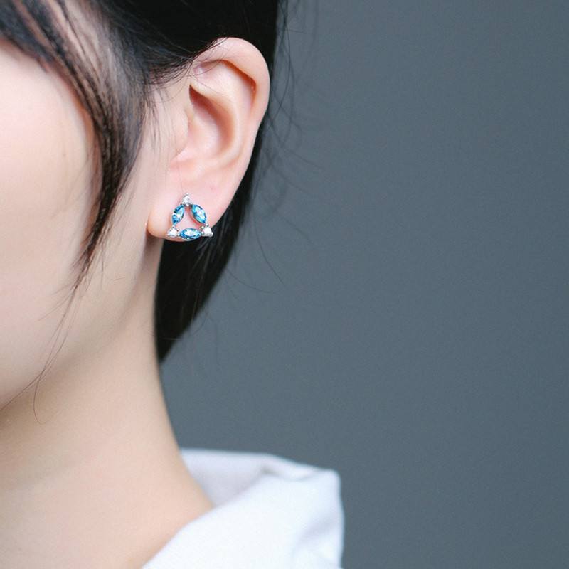 simple stud earrings; stud earrings; cute stud earrings; crystal studs; flower studs