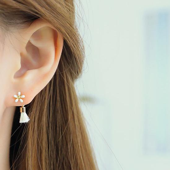 simple stud earrings; stud earrings; cute stud earrings; crystal studs; flower studs