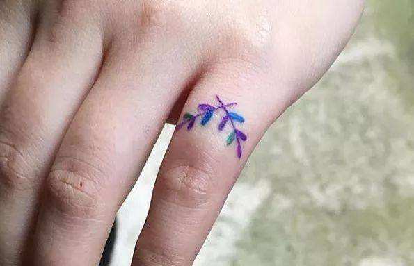 Fingers Tattoos ; Small Tattoos ; For Women ; Esymbols ; Rings Tattoos ; Mehndi Designs ; Simple Tattoos