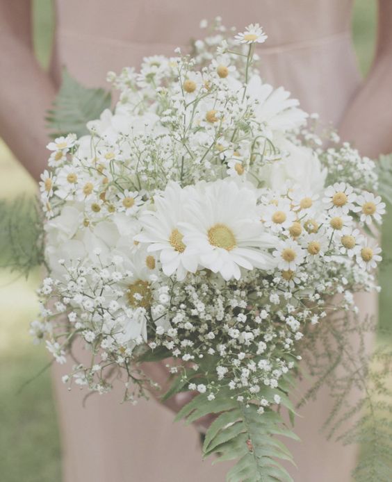 Bouquet; Bride; Wedding; Bridal Jewelry; Flowers, Creative Bouquets; Fresh Bouquets
