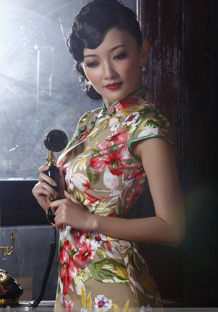 Cheongsam; Temperament Clothing; Chinese Costumes; Classical Costumes; Cheongsam Design; Wedding Cheongsam; Cheongsam Skirt