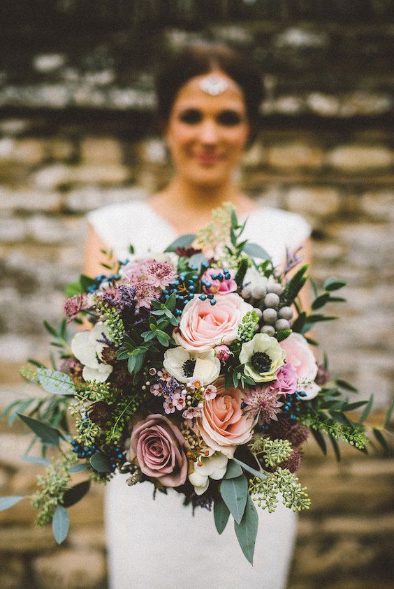 Bouquet; Bride; Wedding; Bridal Jewelry; Flowers, Creative Bouquets; Fresh Bouquets