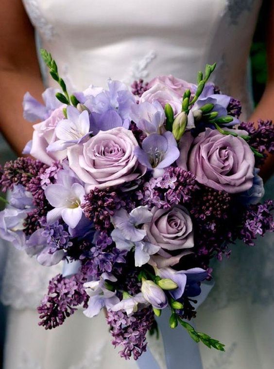 Bouquet; Bride; Wedding; Bridal Jewelry; Flowers, Creative Bouquets; Fresh Bouquets