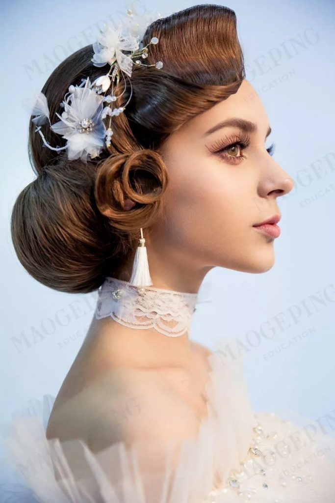 hair accessories；DIY；wedding；European style；Bridal hairstyle；for long hair；with veil;Wedding