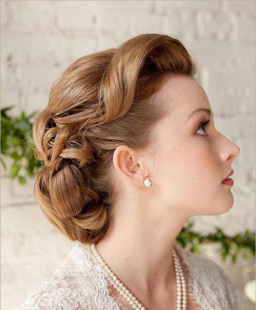 Bride hairstyle ;half up half down;for long hair;front view;medium length;with veil;down curls;wedding ideas