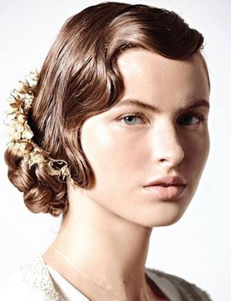 Bride hairstyle ;half up half down;for long hair;front view;medium length;with veil;down curls;wedding ideas