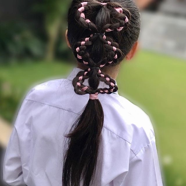 Hairstyle 、Children、Kids、For School、Little Girls、Children's Hairstyles、For Long Hair、Cute Child、Child Photography；Braided Hairstyle；Editing