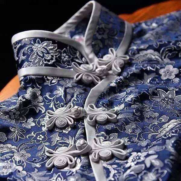 Cheongsam; Temperament Clothing; Chinese Costumes; Classical Costumes; Cheongsam Design; Wedding Cheongsam; Cheongsam Skirt;Traditional Costumes; Chinese Elements; Chinese Culture; Hanfu